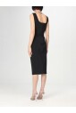 elegante-robe-midi-noire-avec-col-en-v