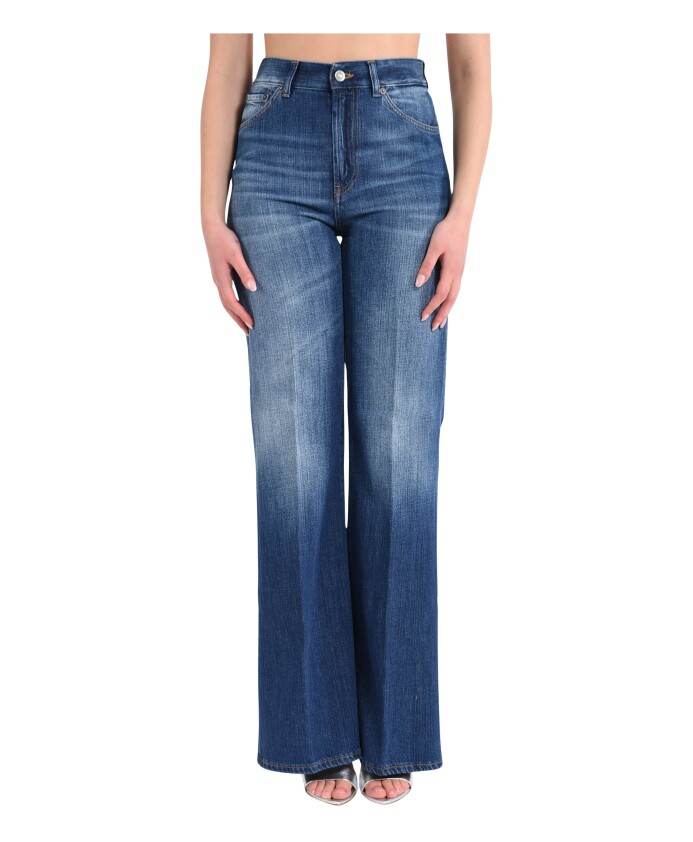 wide-leg-jeans-modello-amber