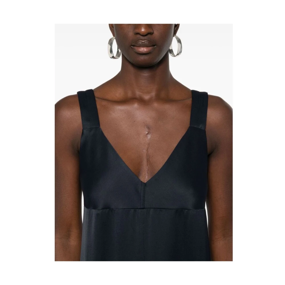 Studio Nicholson Zwarte Satijnen Panel V-Hals Jurk Blue Dames
