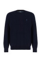 round-neck-knitwear