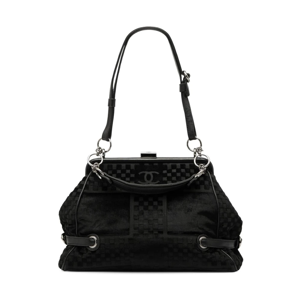 Chanel Vintage Women's Black Pre-Owned Structured Top Handle Bag