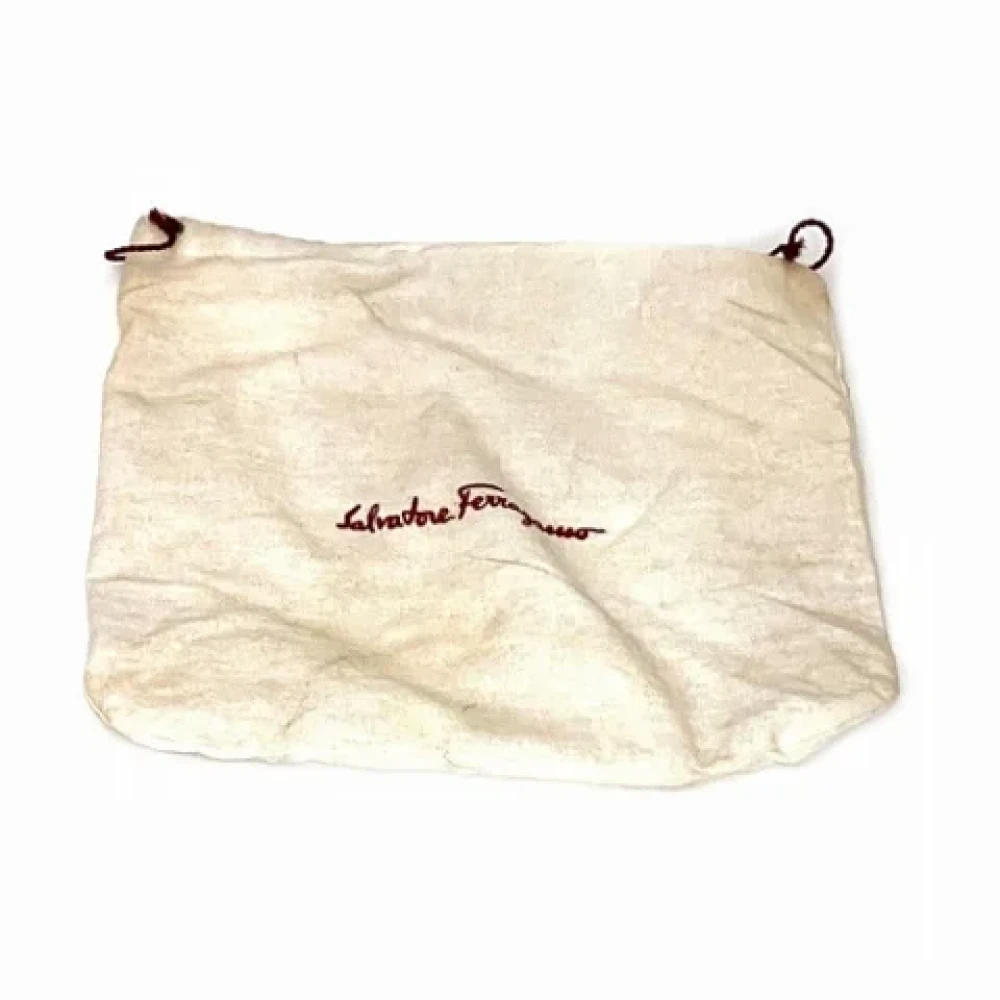 Salvatore Ferragamo Pre-owned Leather shoulder-bags Beige Dames