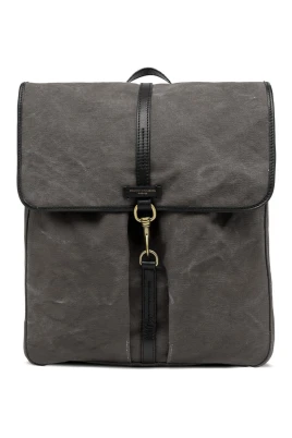 Berlin Chic Crossbody Väska