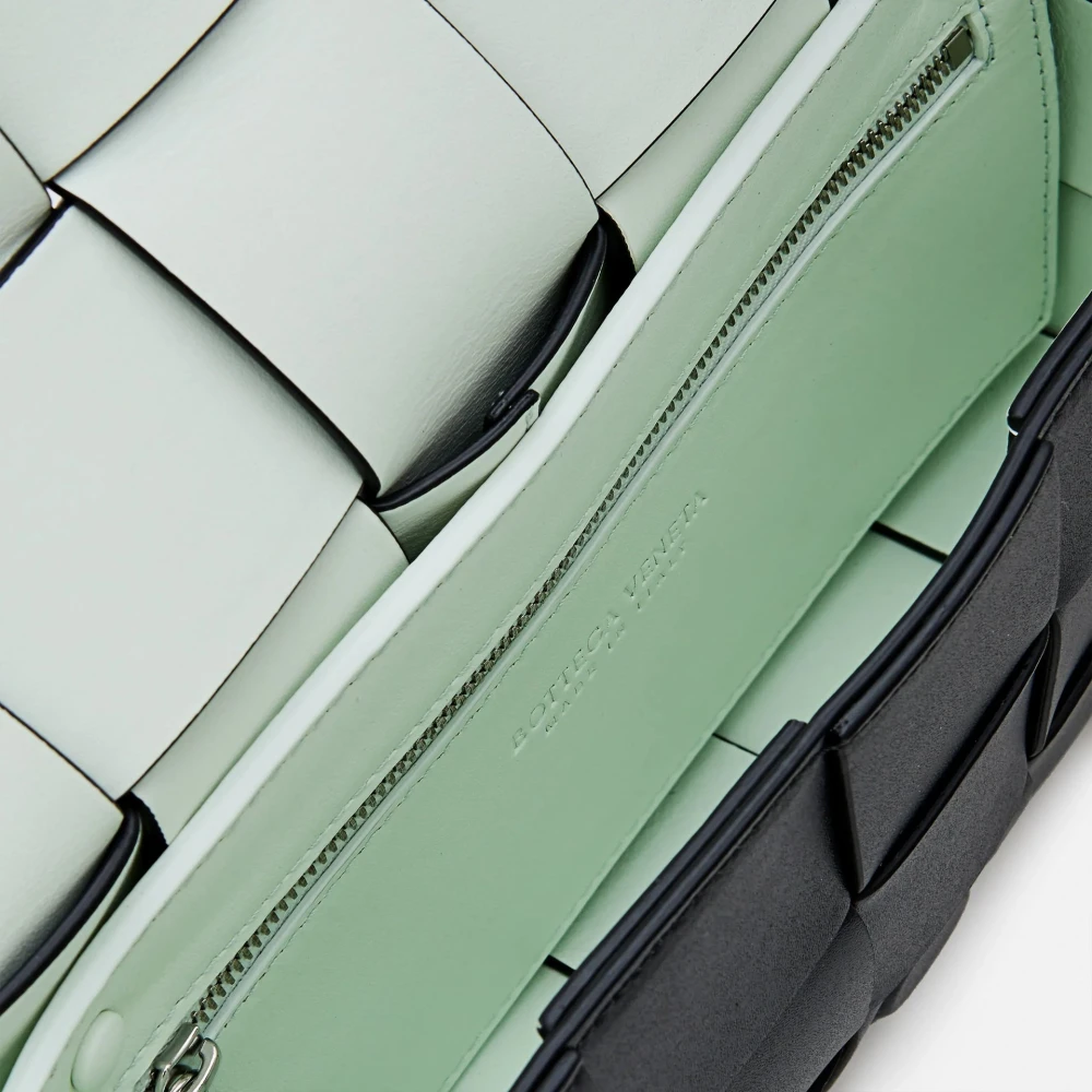 Bottega Veneta Klassieke Crossbodytas van Kalfsleer Gray Heren
