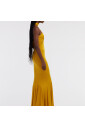 robe-jaune-epaules-denudees-fabriquee-en-italie