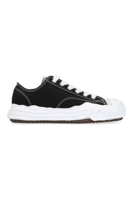 stylish-low-top-sneakers