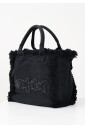 sac-de-plage-noir-avec-bords-a-franges