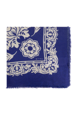patterned-scarf