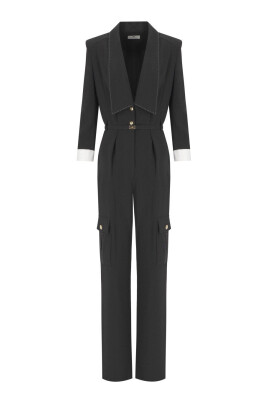 combinaison-cargo-en-noir-et-blanc