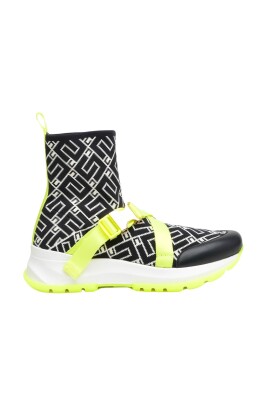 black-and-white-sneakers