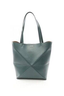 pre-owned-fabric-shoulder-bags