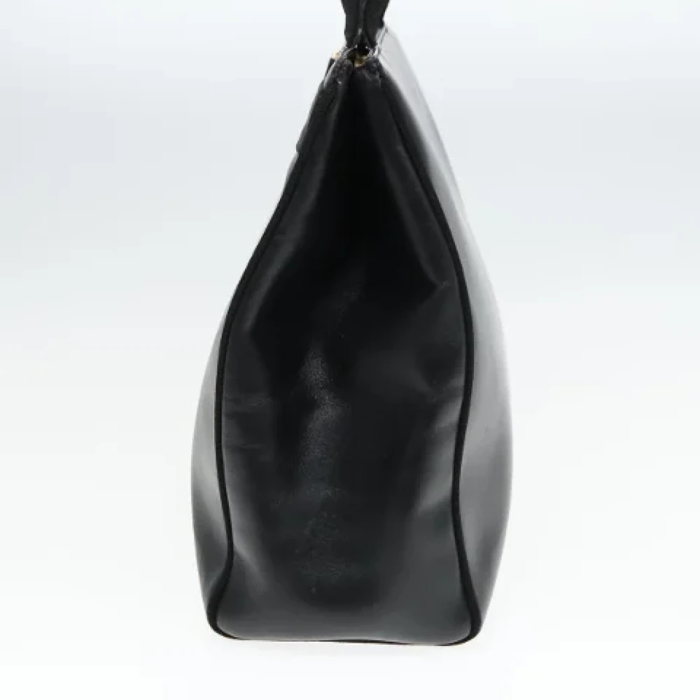 Salvatore Ferragamo Pre-owned Leather shoulder-bags Black Dames