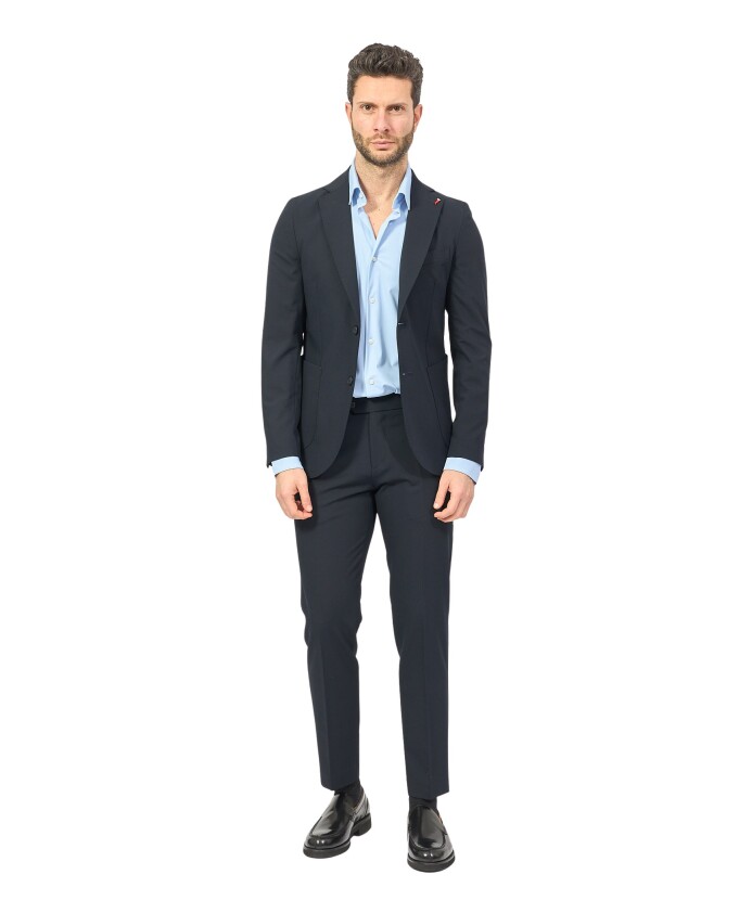 robe-bleue-slim-fit-style-classique