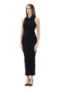 robe-longue-noire-avec-detail-decoupe