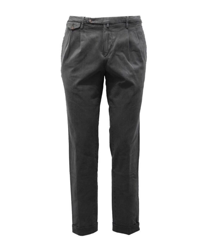 donkergroene-broek-met-omgeslagen-zoom