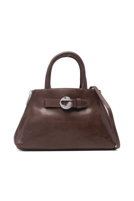 brown-leather-handbag-elegant-style