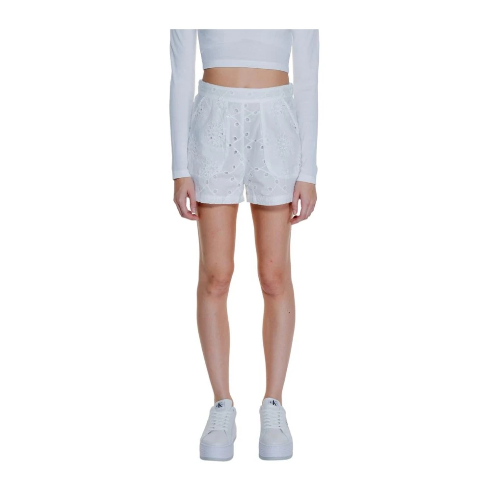 Only Witte Katoenen Casual Shorts Vrouwen White Dames