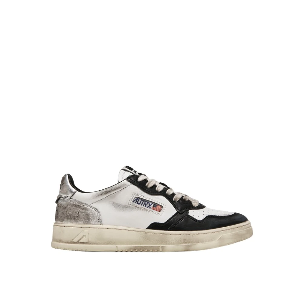 Autry Vintage Lage Sneakers met Iconisch Logo Dames Schoenen Veelkleurig Multicolor
