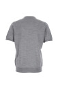 pull-gris-avec-col-rond