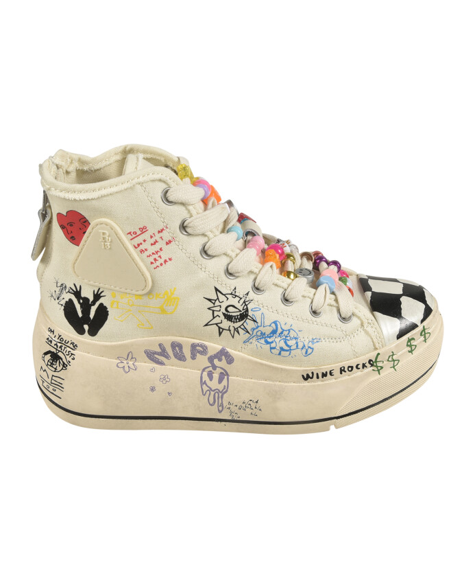 beige-sneakers-for-a-stylish-look