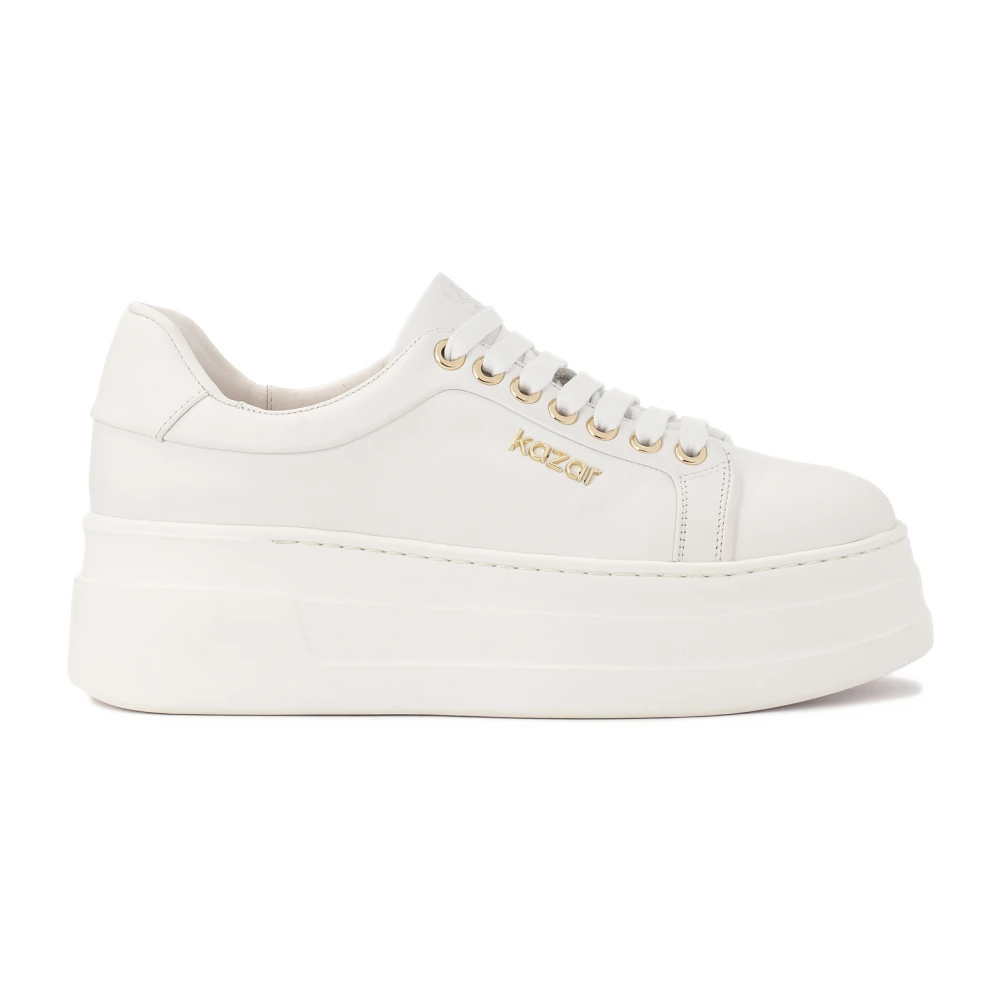 Kazar Witte leren sneakers op een dikke zool Dames Schoenen