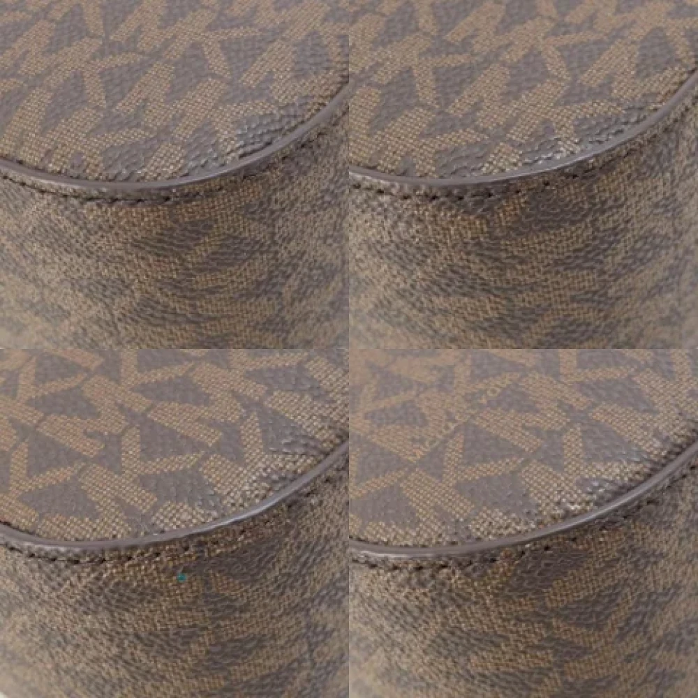Michael Kors Pre-owned Plastic shoulder-bags Brown Dames