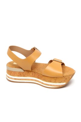 cork-sandal-shoe-with-buckle-detail