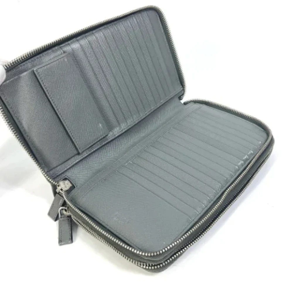 Prada Vintage Pre-owned Leather wallets Gray Dames