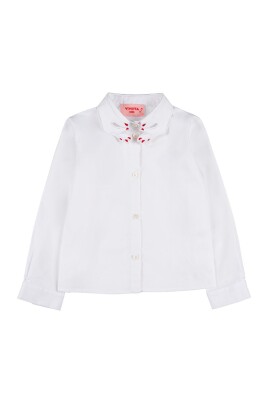 long-sleeve-shirt-with-red-collar