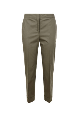 moderne-beige-bukser-til-alsidig-elegance