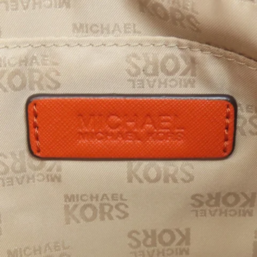 Michael Kors Pre-owned Plastic shoulder-bags Orange Dames