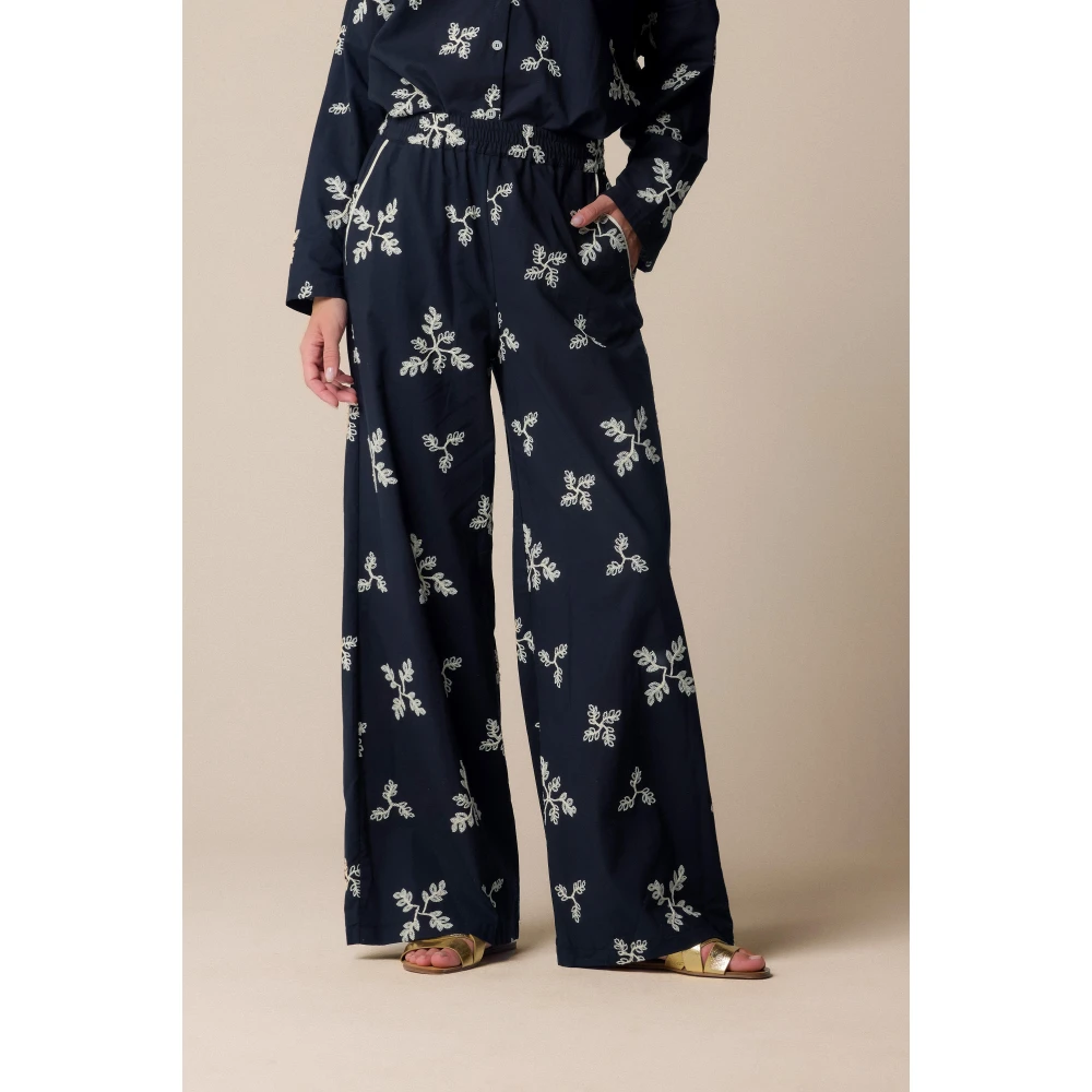 Kocca Palazzo broek met verfijnd all-over patroon Black Dames