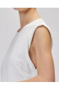 witte-asymmetrische-mouwloze-jurk