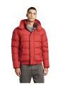 veste-rembourree-rouge-a-capuche