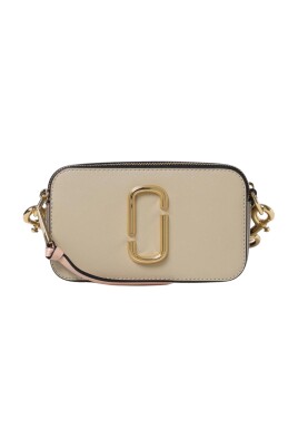 chic-coated-leather-camera-bag