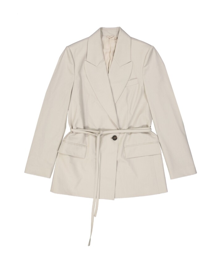 beige-wollen-jas-elegante-stijl