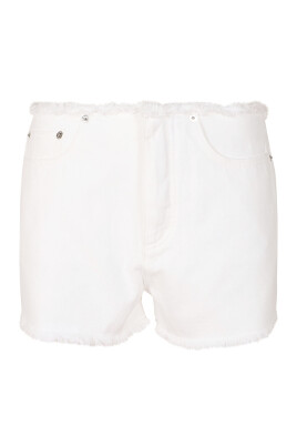 short-en-denim-avec-ourlet-effiloche
