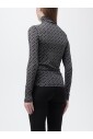 haut-noir-elegant-a-manches-longues