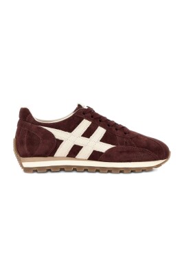 bordeaux-sneakers-aw25