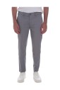 grijze-chino-broek