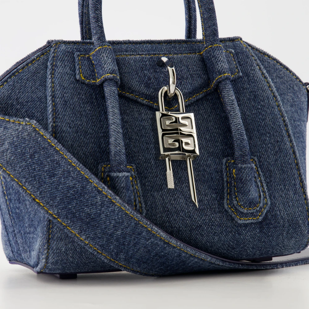 Givenchy Antigona Toy Lock Tas Blue Dames