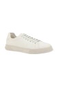 low-top-sneaker