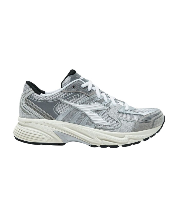 mythos-star-sneakers