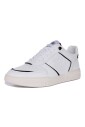 versatile-sneakers-in-white-black