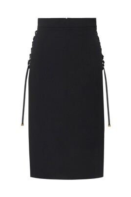 jupe-crepe-noire-a-lacets-lateraux