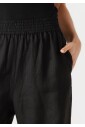 zwarte-linnen-broek-voor-vrouwen