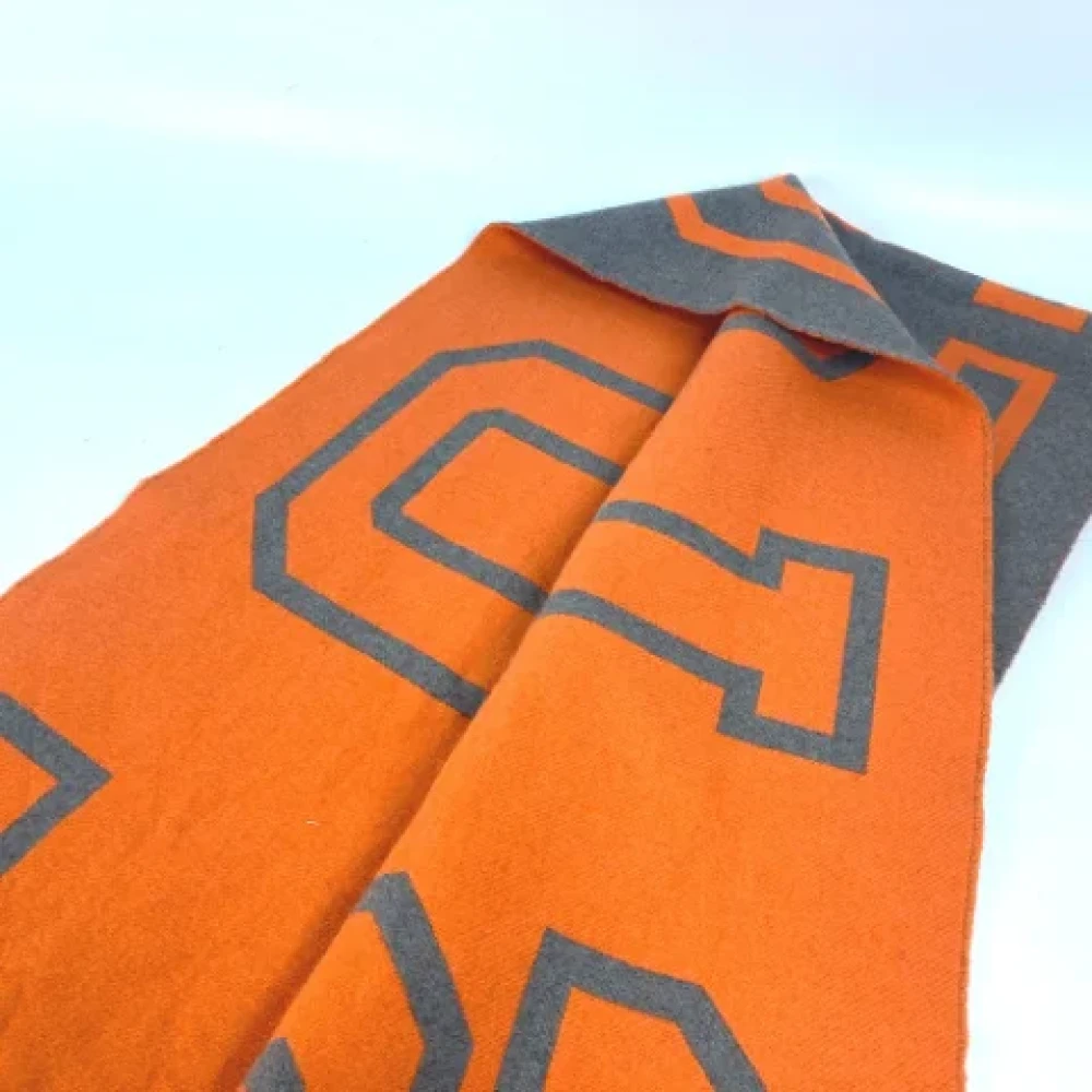 Louis Vuitton Vintage Pre-owned Cashmere scarves Gray Dames