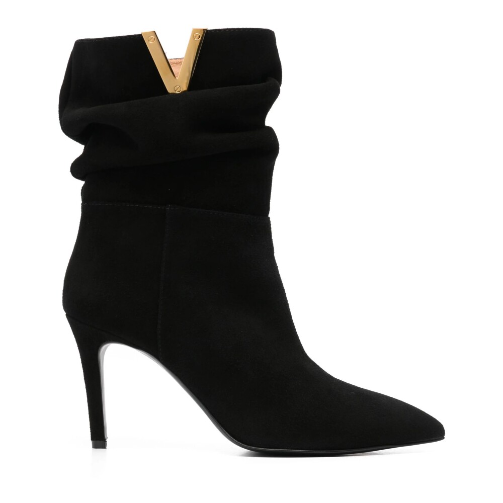 Shop fashion from Via Roma 15 online at Miinto
