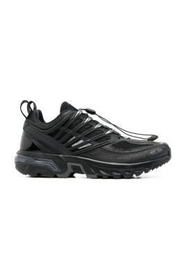 black-sneaker-acs-pro