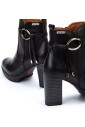 bottine-cloutee-avec-talon-de-9cm
